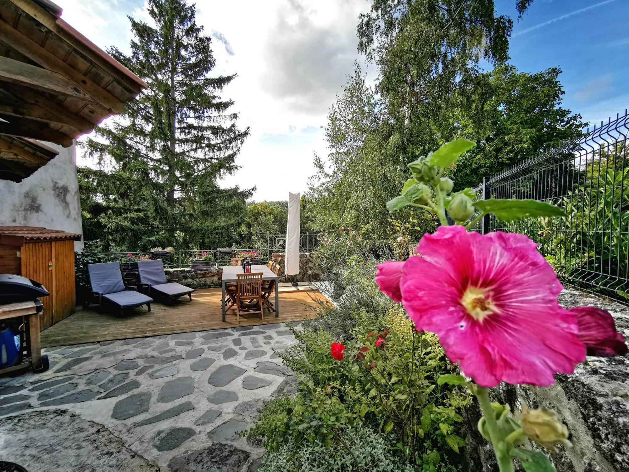 Grande Maison Au Coeur D'Un Village Historique Avec Terrasse Et Wifi Inclus - Fr-1-582-308 Saint-Vidal Exteriör bild