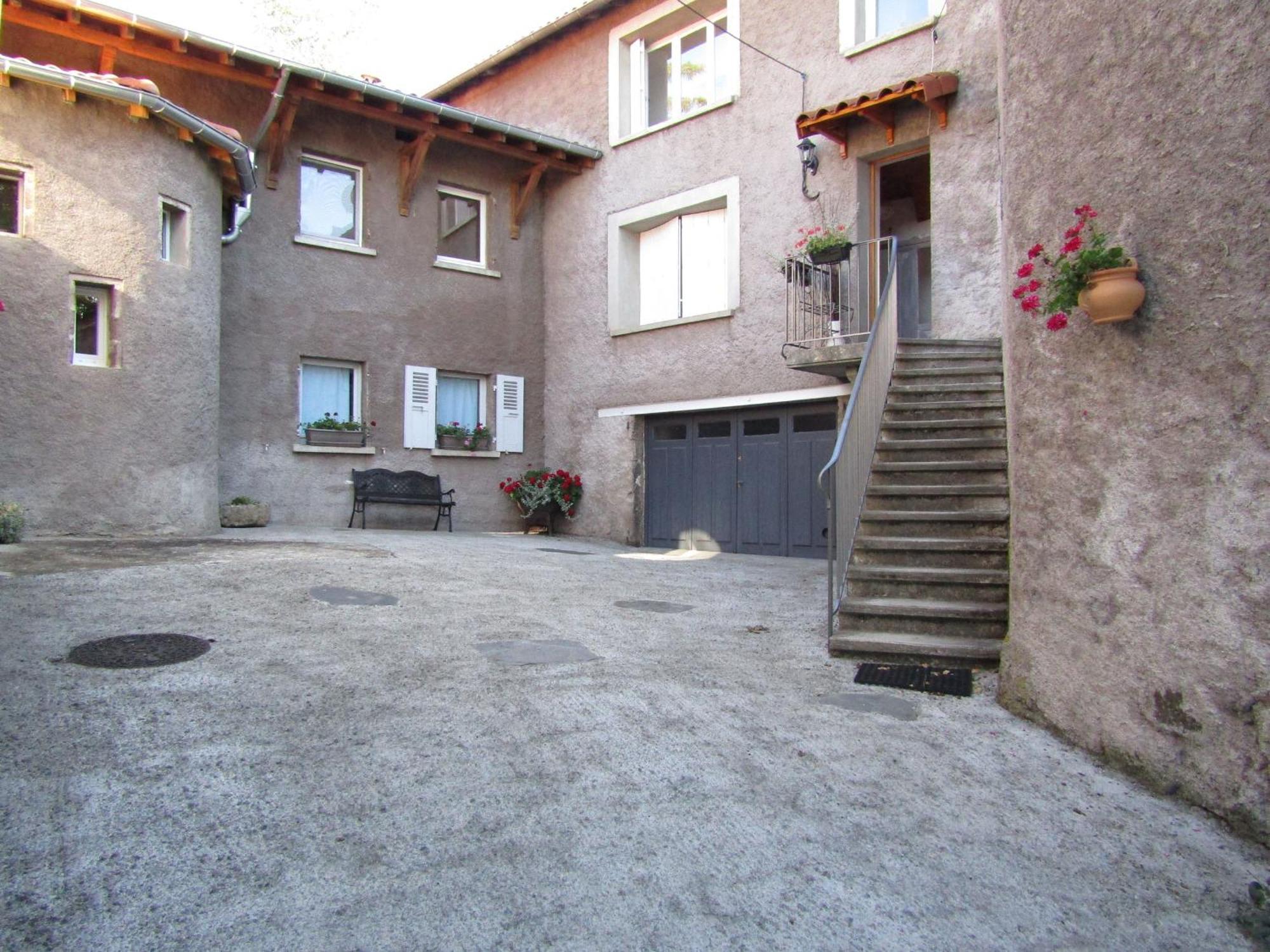 Grande Maison Au Coeur D'Un Village Historique Avec Terrasse Et Wifi Inclus - Fr-1-582-308 Saint-Vidal Exteriör bild